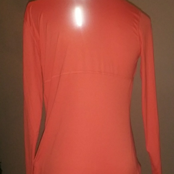 Nike - Picture 3 of 4